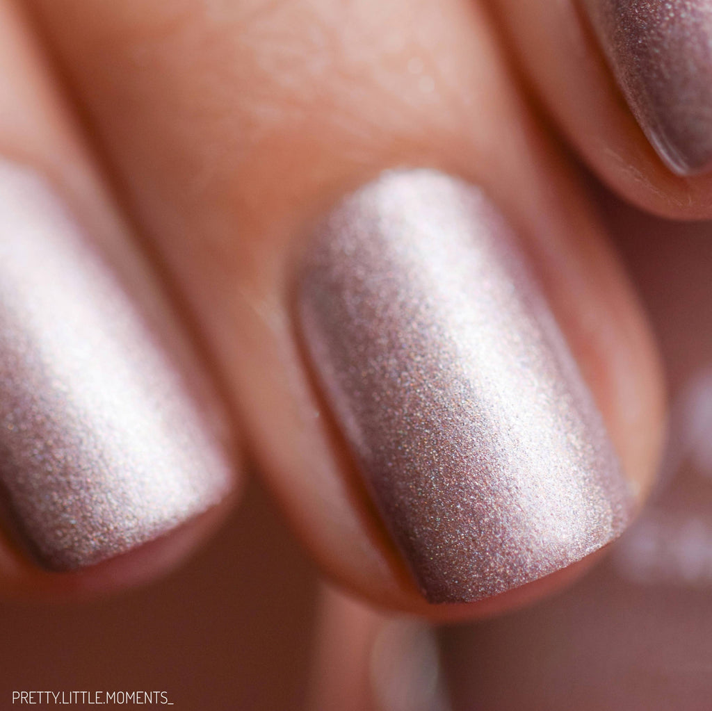 Nude Experience Nagellack – Stellar | Roségold Metallic | Vegan