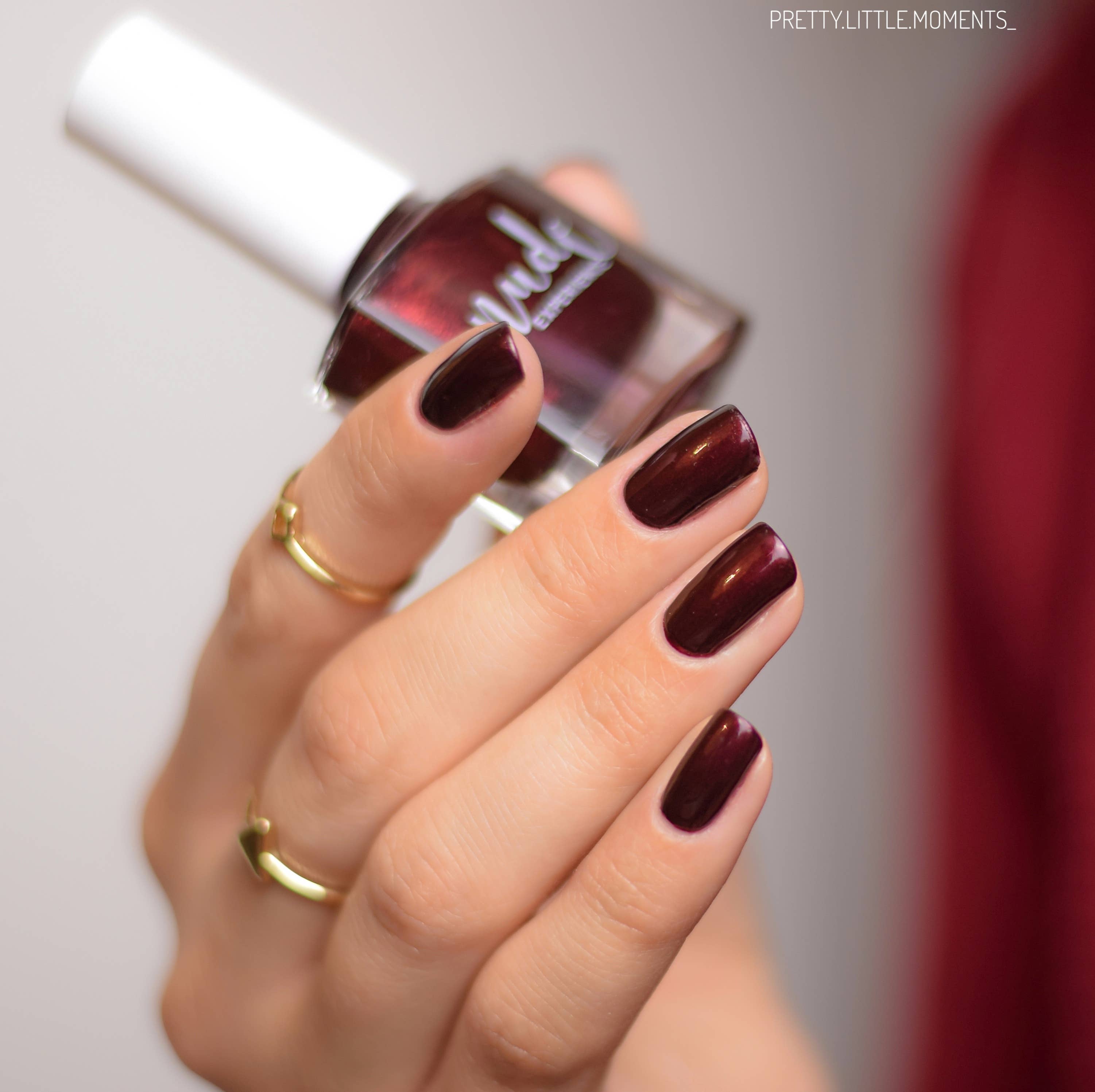 Nude Experience Nagellack – Scala | Perlendes Rot-Schwarz | Vegan