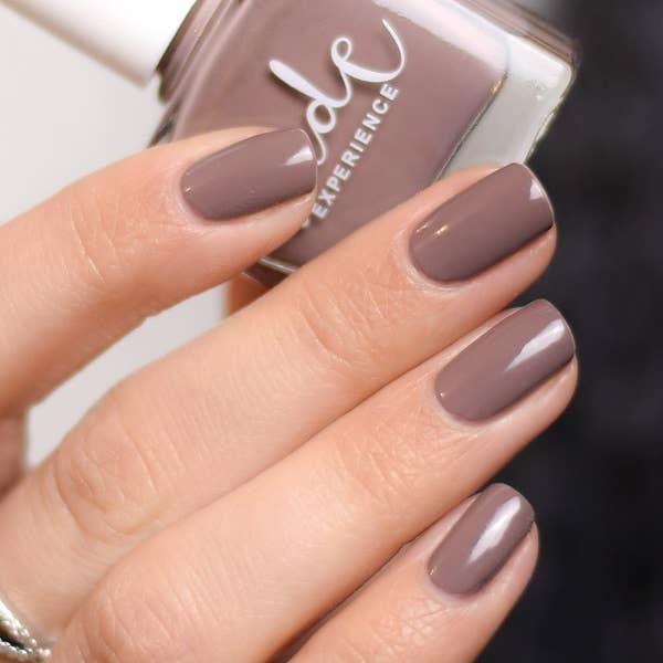 Nude Experience Bio-Nagellack – Bijou | Taupe | Vegan