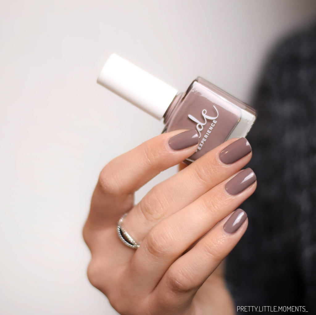 Nude Experience Bio-Nagellack – Bijou | Taupe | Vegan